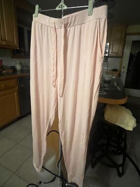 Cozy Earth Peach Pants, L